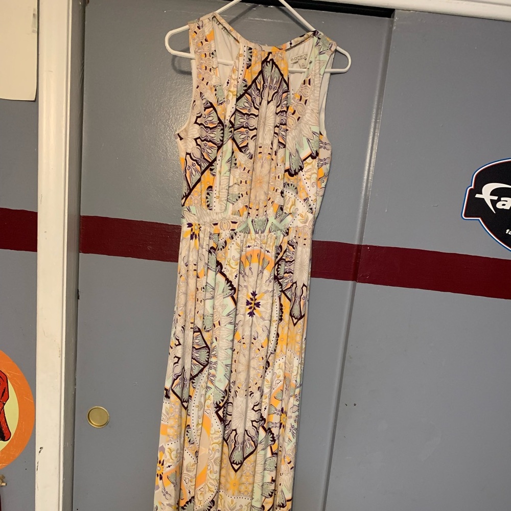 Beautiful New York and company dress by Eva Mendez- floor length 5ft 8 inch tall